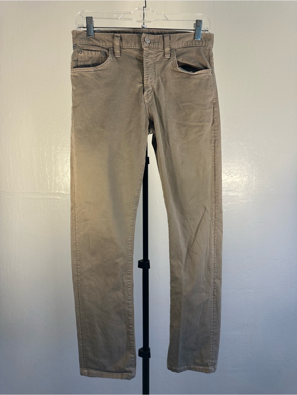 Citizens Of Humanity Straight Jeans in Khaki